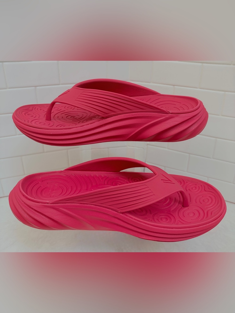 Vionic Tide RX Recovery Flip Flop Sandals Vibrant Pink Women’s Size 11 EUC - Picture 2 of 13